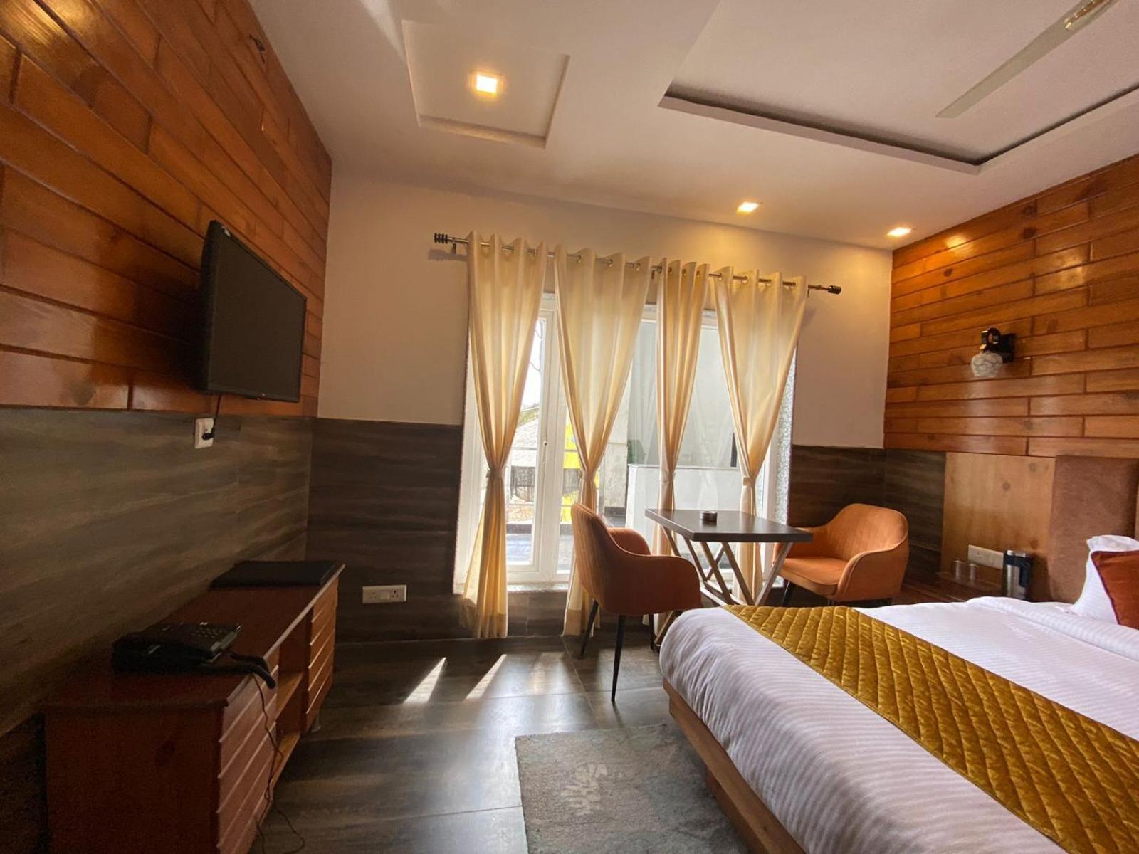 The Aesthetic Hotel & Restaurant Bhīm Tāl Extérieur photo