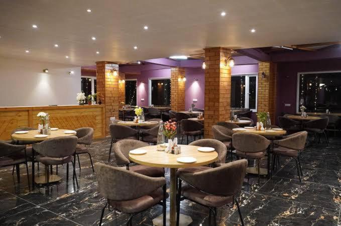 The Aesthetic Hotel & Restaurant Bhīm Tāl Extérieur photo